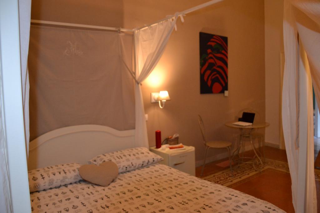 Bed and Breakfast Napul'Art Nápoles Habitación foto
