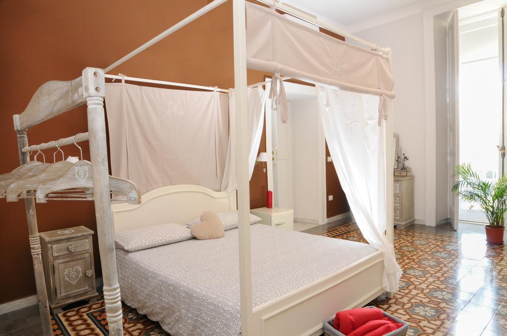Bed and Breakfast Napul'Art Nápoles Habitación foto